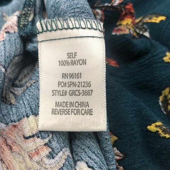 L Gypsies & Moondust Cropped Button Blouse‎ Medium - Picture 8 of 11